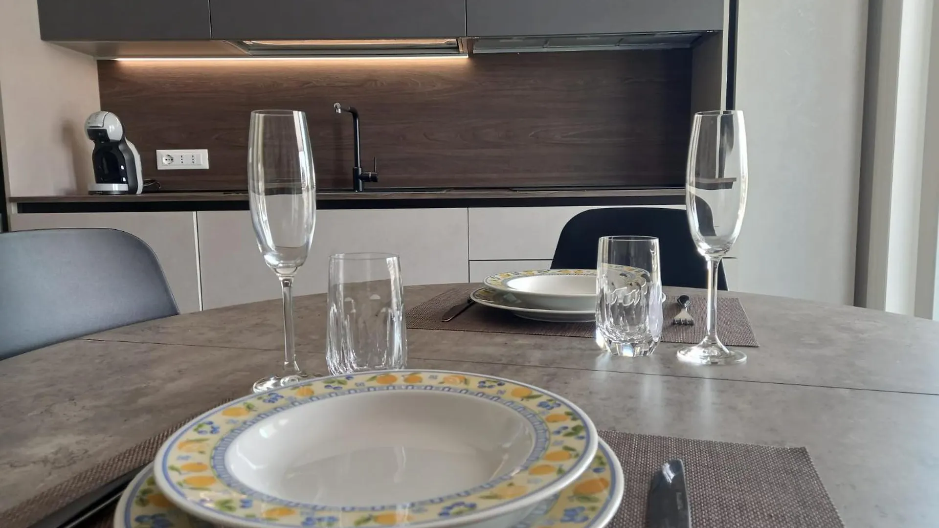 Forte17 Exclusive Apartment View Lake Pool And Terrace Peschiera del Garda Italy