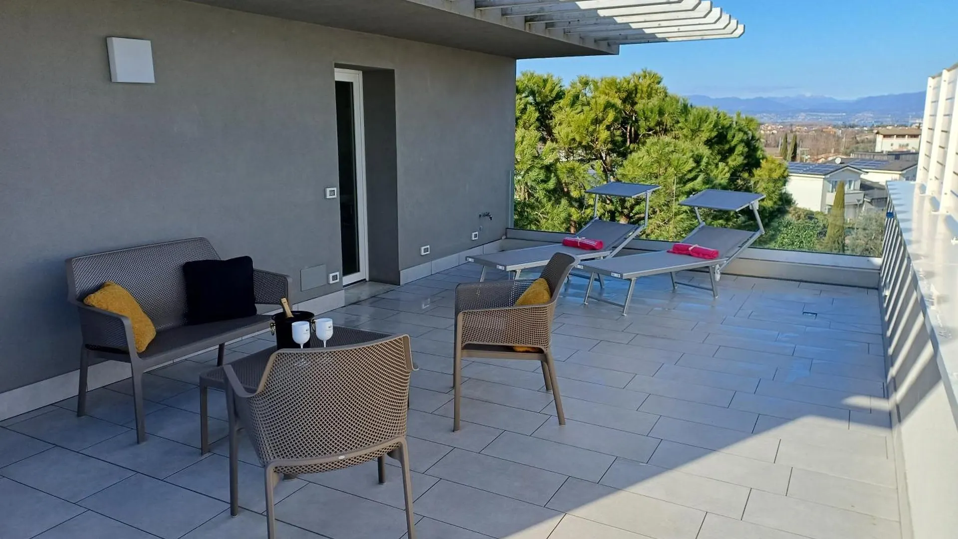 Forte17 Exclusive Apartment View Lake Pool And Terrace Peschiera del Garda